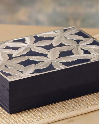 foliage-silver-plated-palm-box