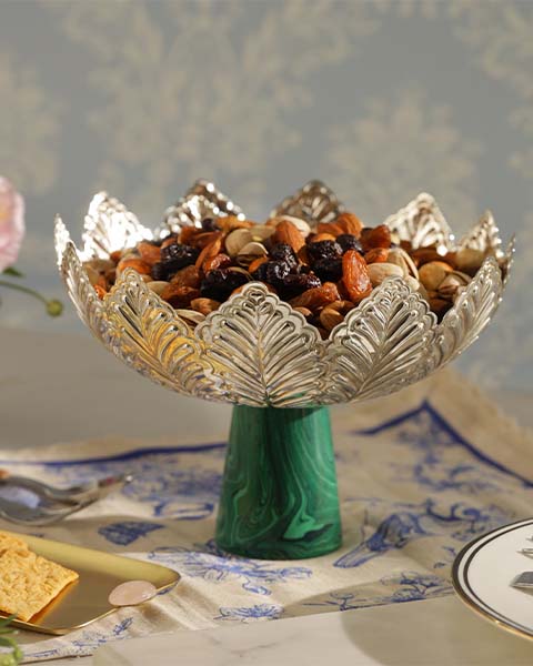 antiqua-silver-plated-chase-bowl-with-malachite-stand
