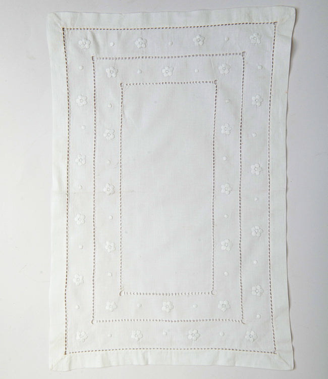 white-tonal-embroidered-tablemats-set-of-6